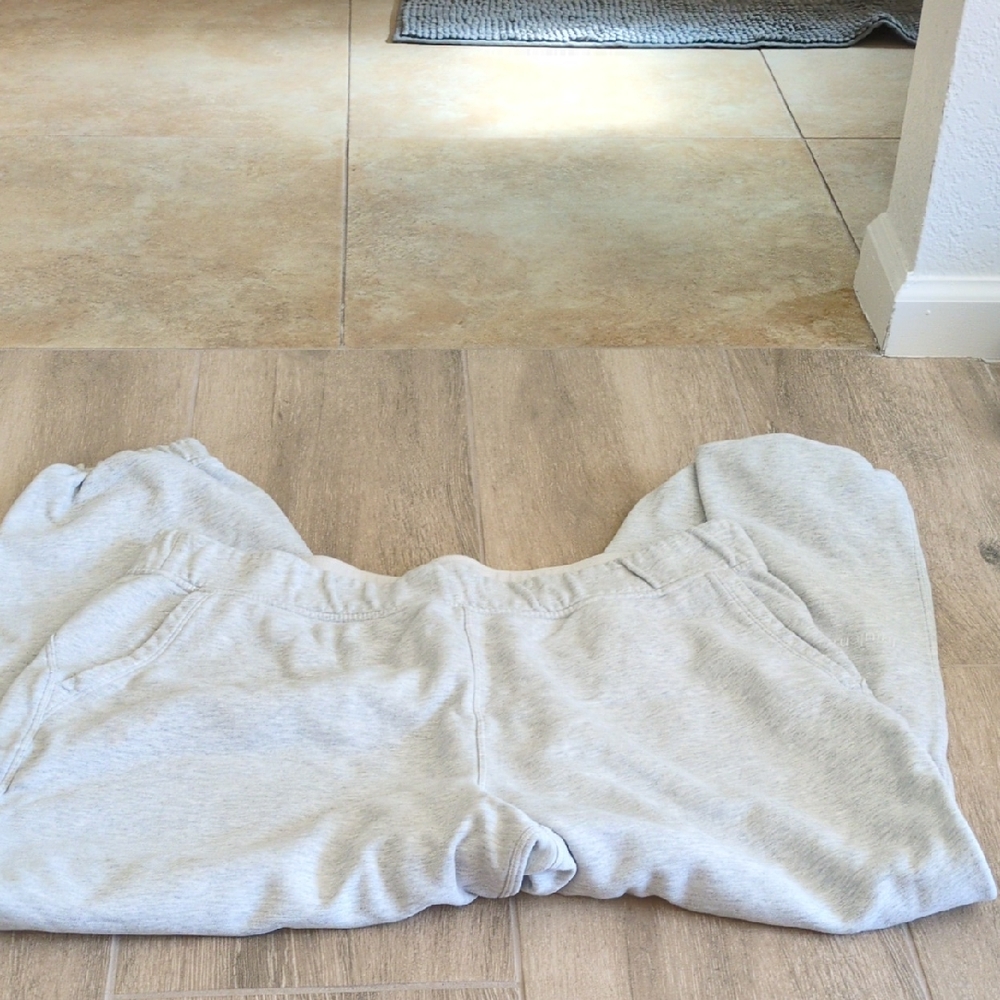 Lululemon Athletica Light Gray Sweatpants